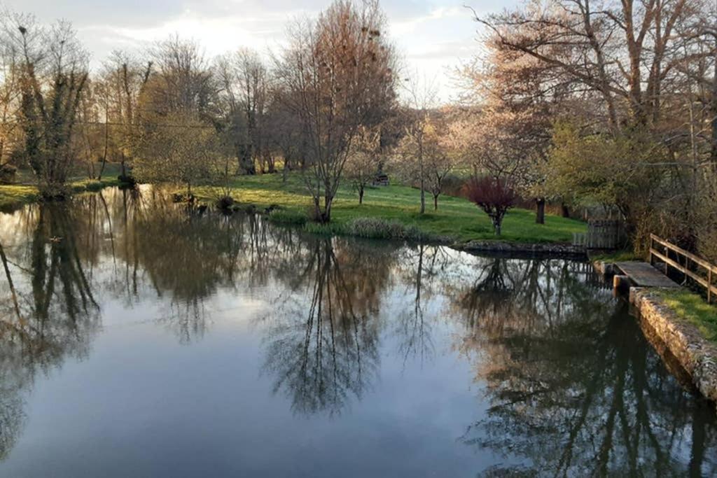 Gite Moulin De Lausseignan Barbaste Екстериор снимка